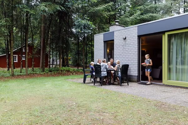 RCN de Jagerstee 3 in Epe - Foto 1 van 40