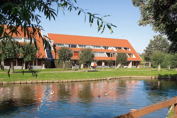 Aquadelta 39 in Bruinisse - Foto 1 van 36