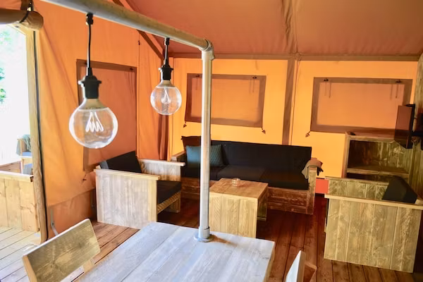 Strandpark Vlugtenburg 13 in 's-Gravenzande - Foto 2 van 40