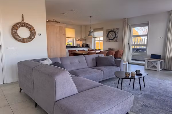 Friese Meren Villa's 12