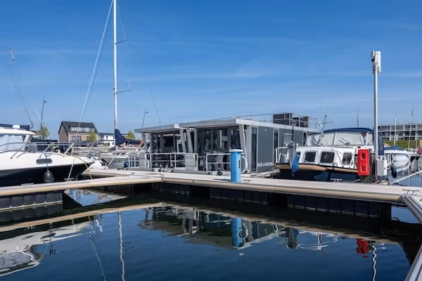 Waterlodge Blue Lagoon in Kamperland - Foto 1 van 40