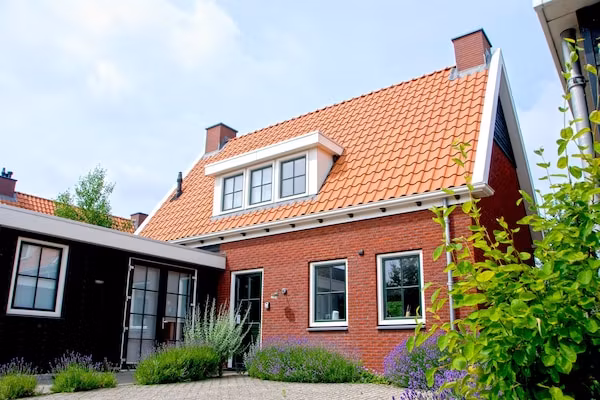 Charming Beveland Vrijstaand in Colijnsplaat - Foto 1 van 37