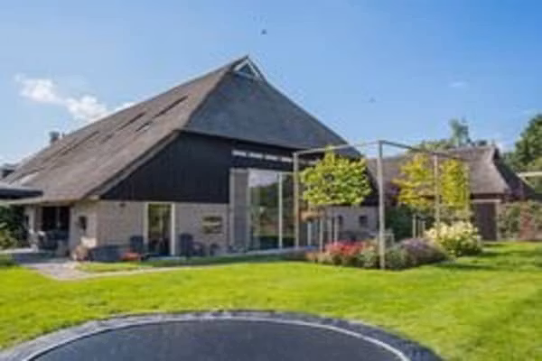 Boerderij Dwingelderveld in Dwingeloo - Foto 1 van 37