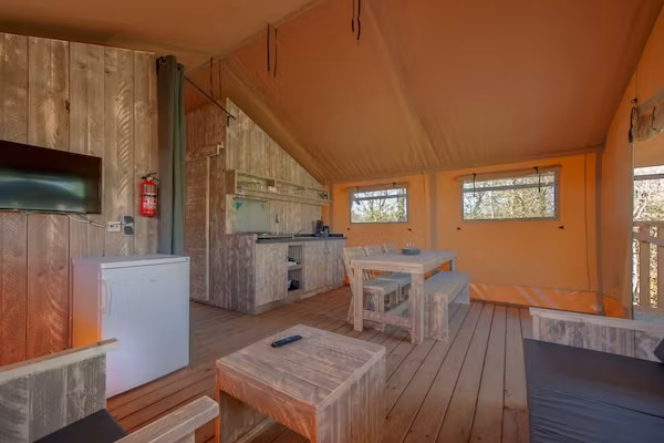 Vakantiepark de Katjeskelder 22 in Oosterhout - Foto 2 van 40