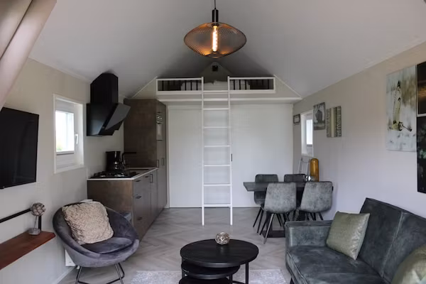 Recreatiepark Rhederlaagse Meren 20 in Lathum - Foto 1 van 40