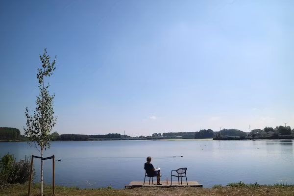 Lake view villa met zwem- vissteiger