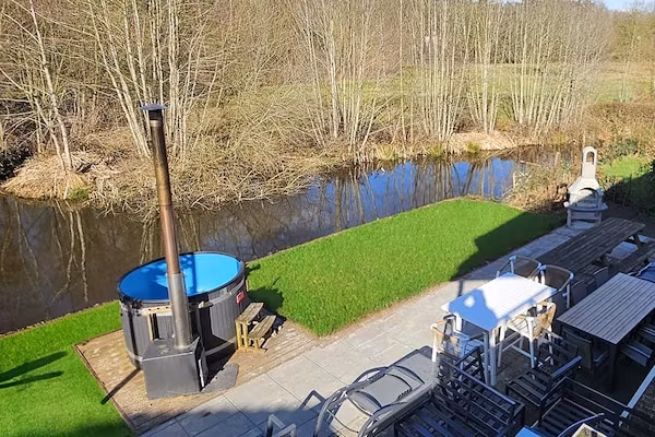 18 pers Ellersinghuis wellness met houtgestookte hottub in Vlagtwedde - Foto 28 van 28