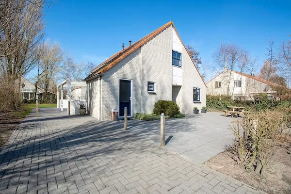 Ooghduyne 75 in Julianadorp aan Zee - Foto 1 van 30