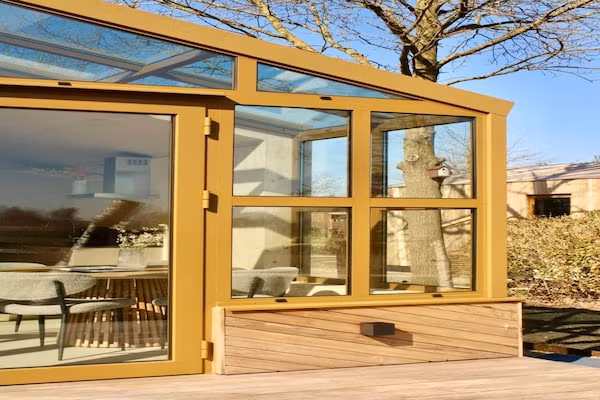 Groepsaccommodatie + 4 large greenhouses (36 personen) in Scherpenzeel (FR) - Foto 1 van 39