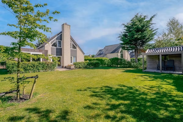 Kamperfoelie 93 in De Koog - Foto 1 van 13