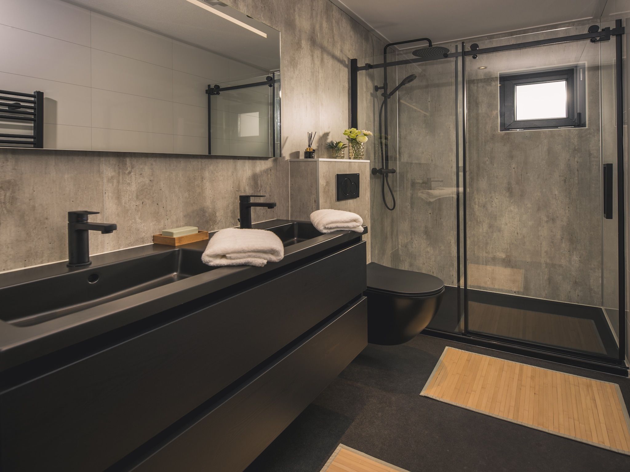 De badkamer van MarinaPark Bad Nederrijn 2 in Maurik