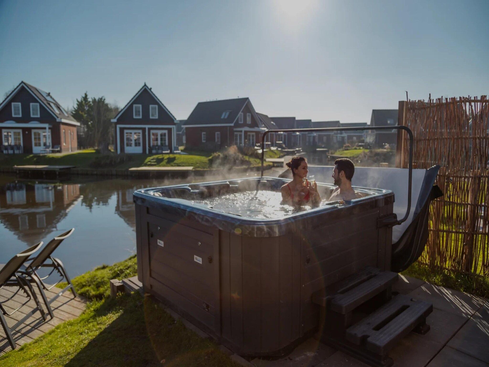 Parkfaciliteiten bij Watervilla 6 in Medemblik