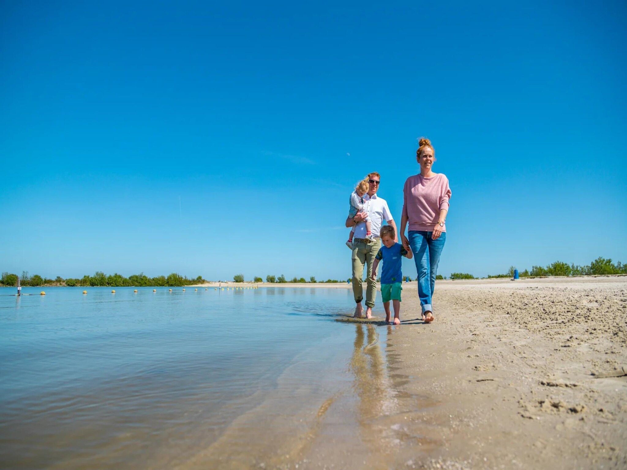 Parkfaciliteiten bij Watervilla Sauna 6 in Medemblik