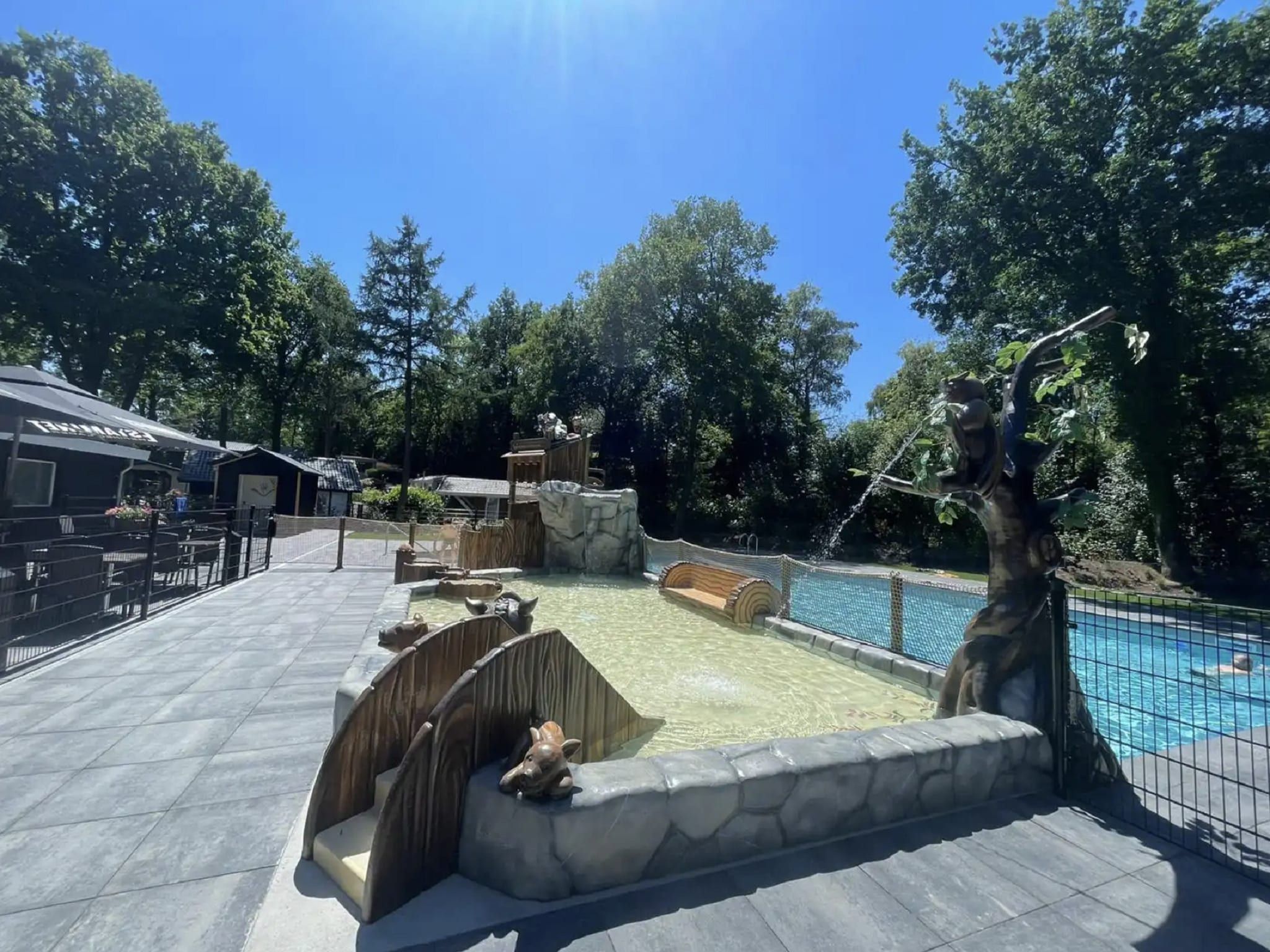 Parkfaciliteiten bij Vakantiepark De Rimboe & De Woeste Hoogte 27 in Hoenderloo