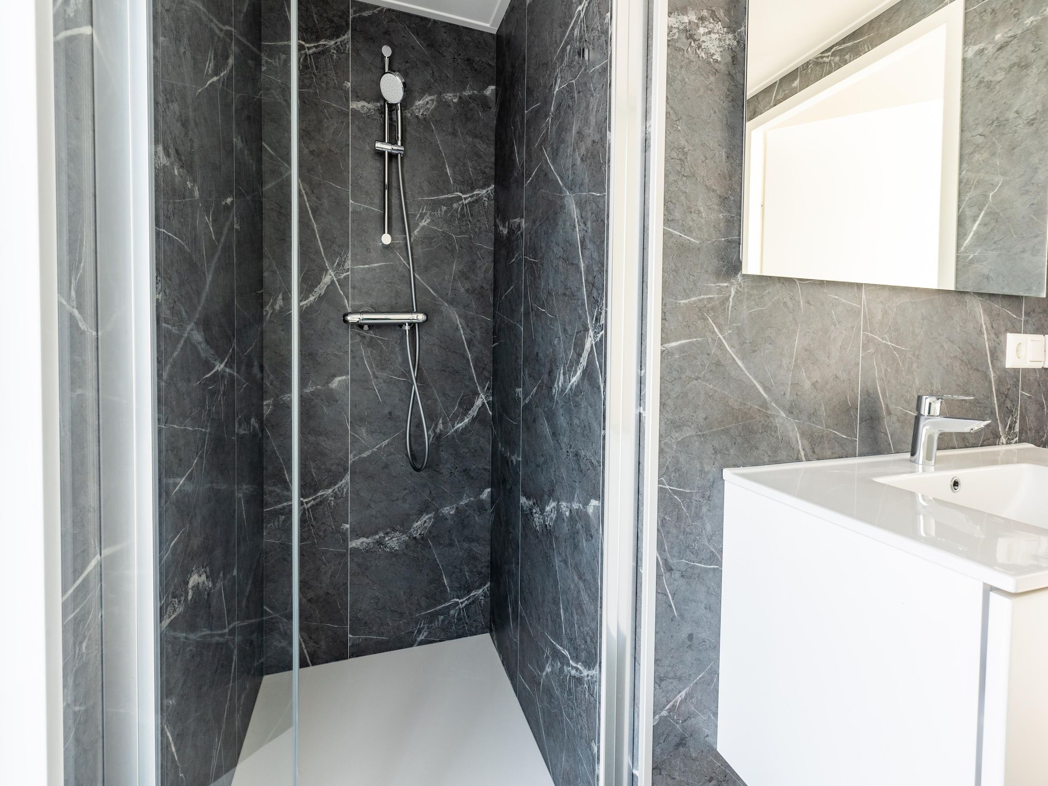 De badkamer van Vakantiepark Molenvelden 3 in Veldhoven