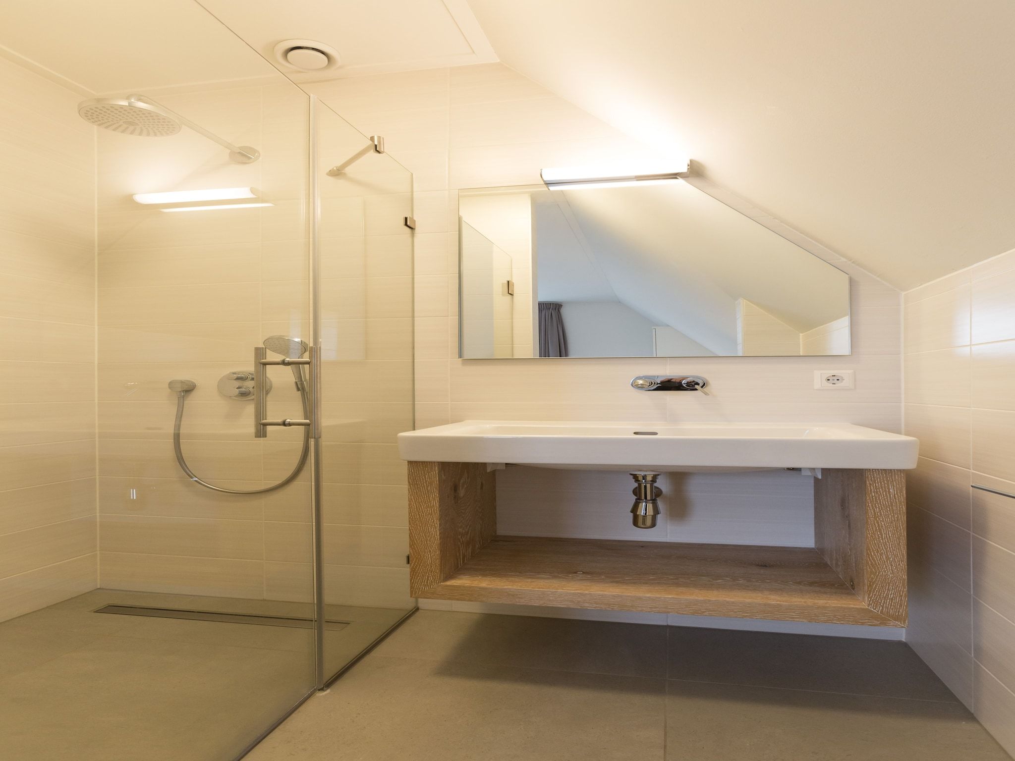 De badkamer van Friese Meren Villa's 17 in Delfstrahuizen