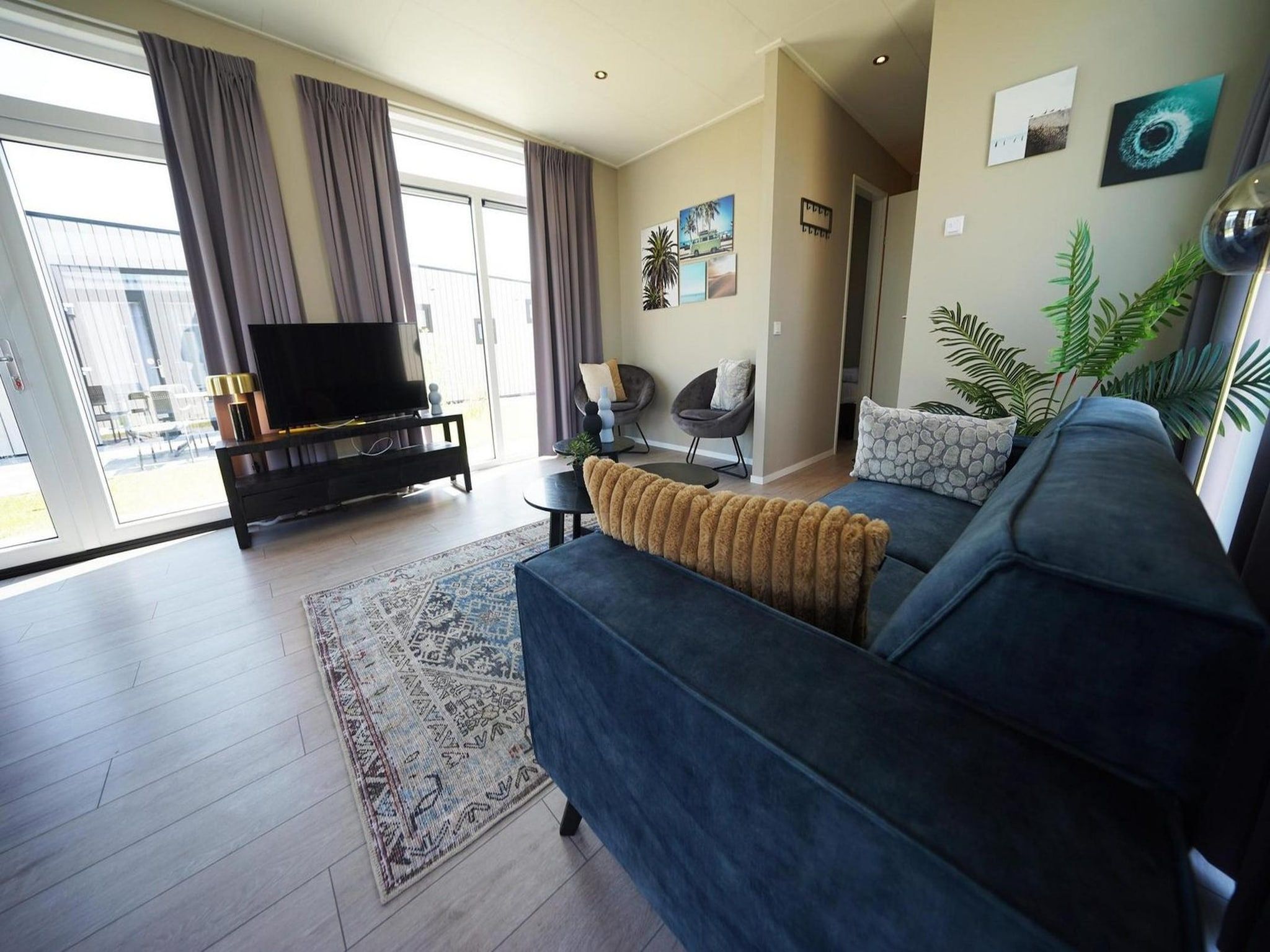 De woonkamer van Just Nature 4 in Kampen