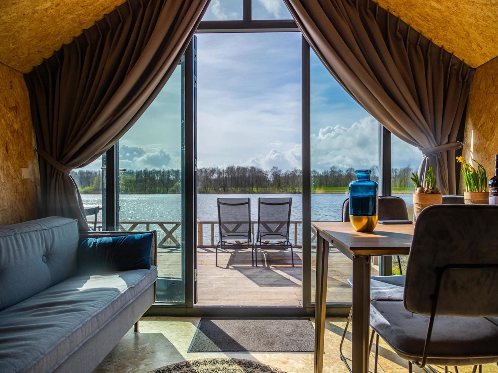 Het uitzicht vanaf Resort De IJssel Eilanden 8 in Kampen