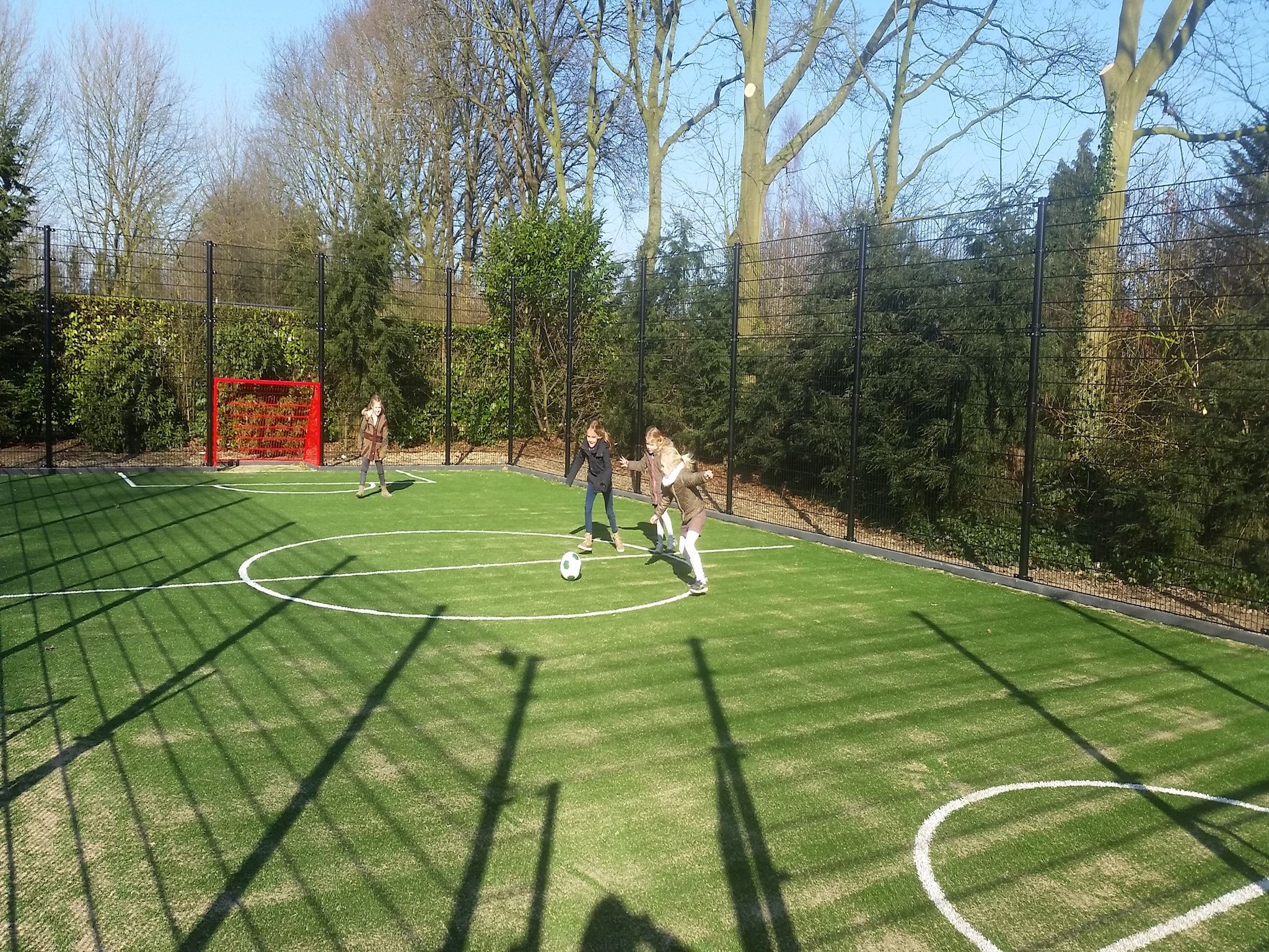 Parkfaciliteiten bij Vakantiepark de Tabaksschuur 4 in Elst