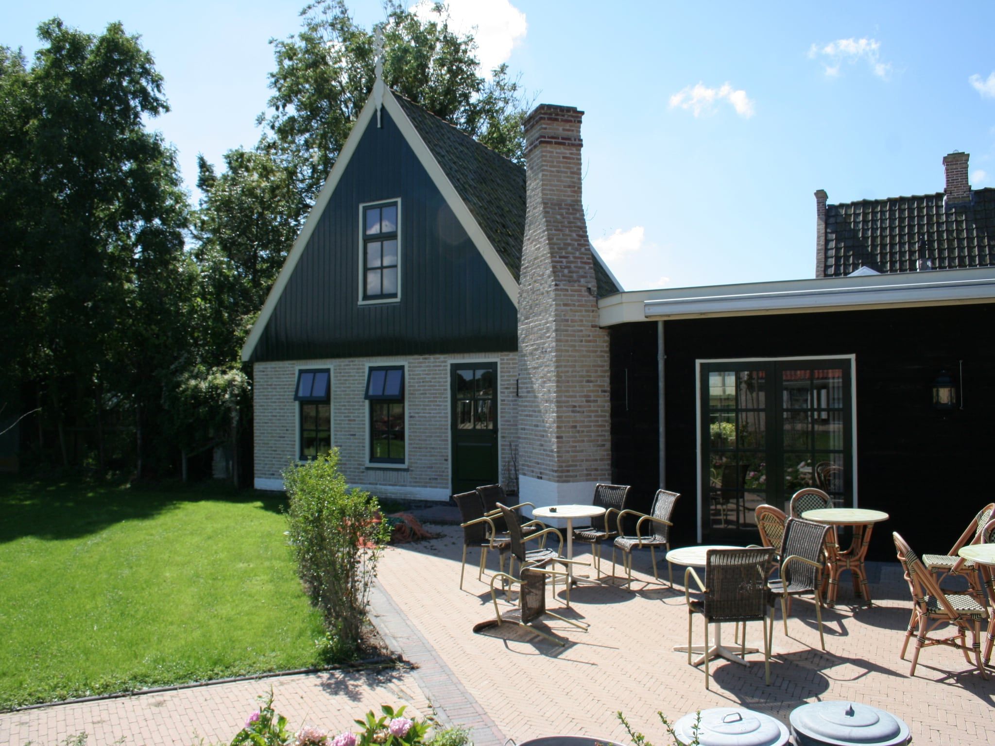 Parkfaciliteiten bij Recreatiepark Wiringherlant - Wiringher Villa 23 in Hippolytushoef