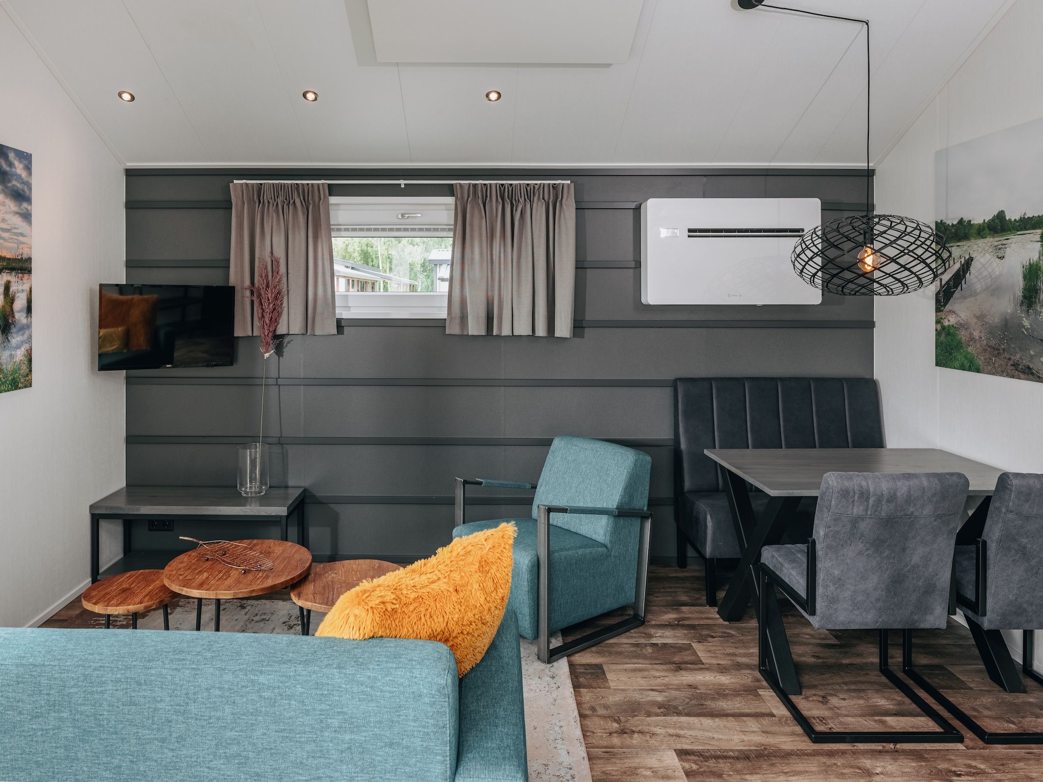 De woonkamer van Vakantiepark Giethoorn 9 in Giethoorn