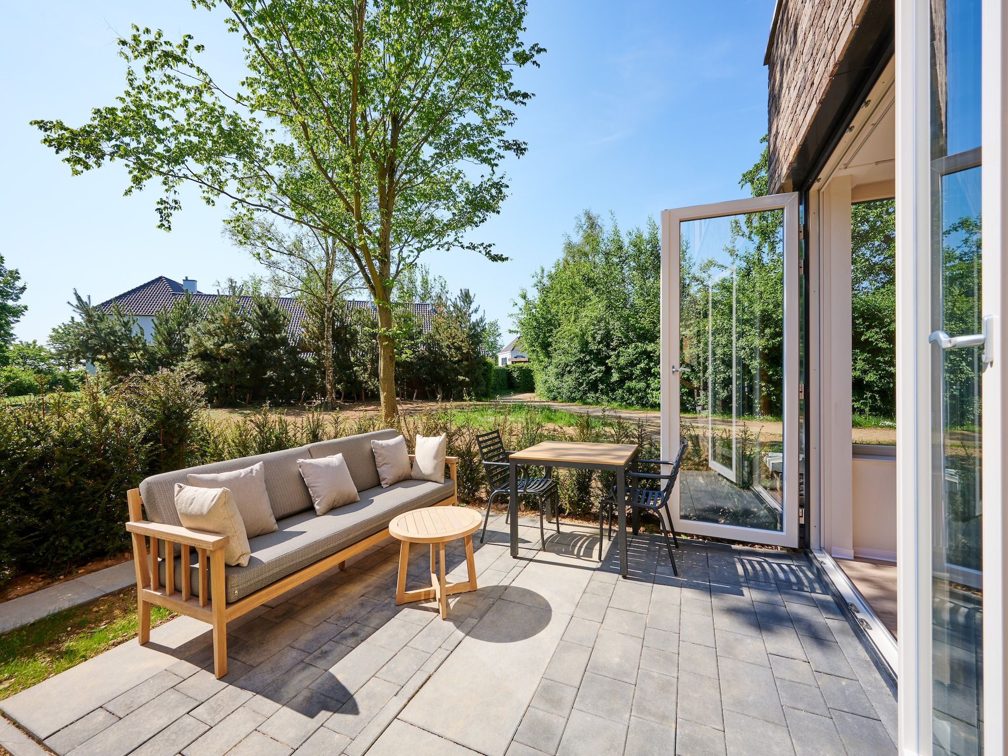 Het terras van Resort Maastricht 32 in Maastricht