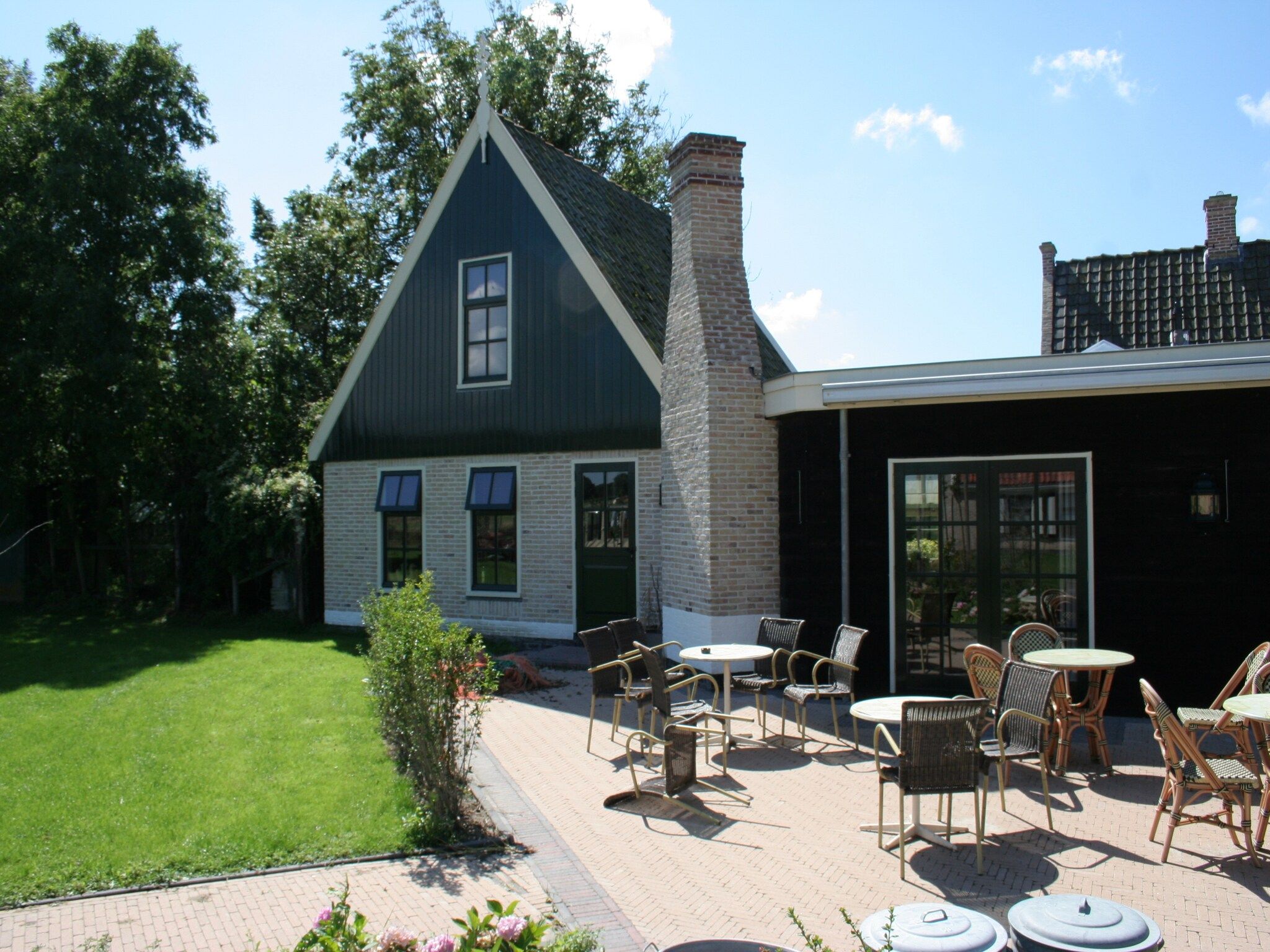 Parkfaciliteiten bij Recreatiepark Wiringherlant - Wiringher Chalet 83 in Hippolytushoef