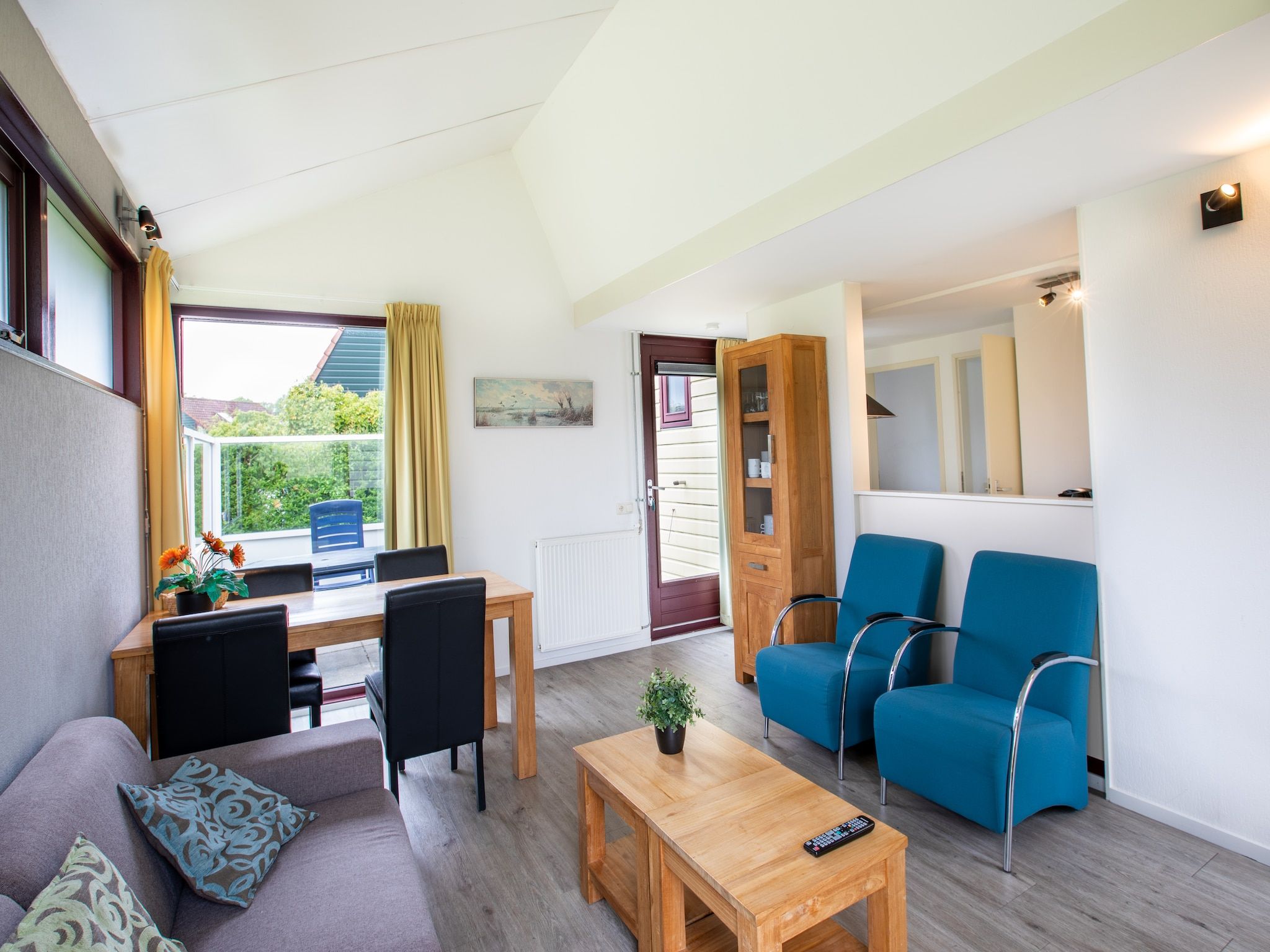 De eetkamer van Vakantiepark Hof van Zeeland 1 in Heinkenszand