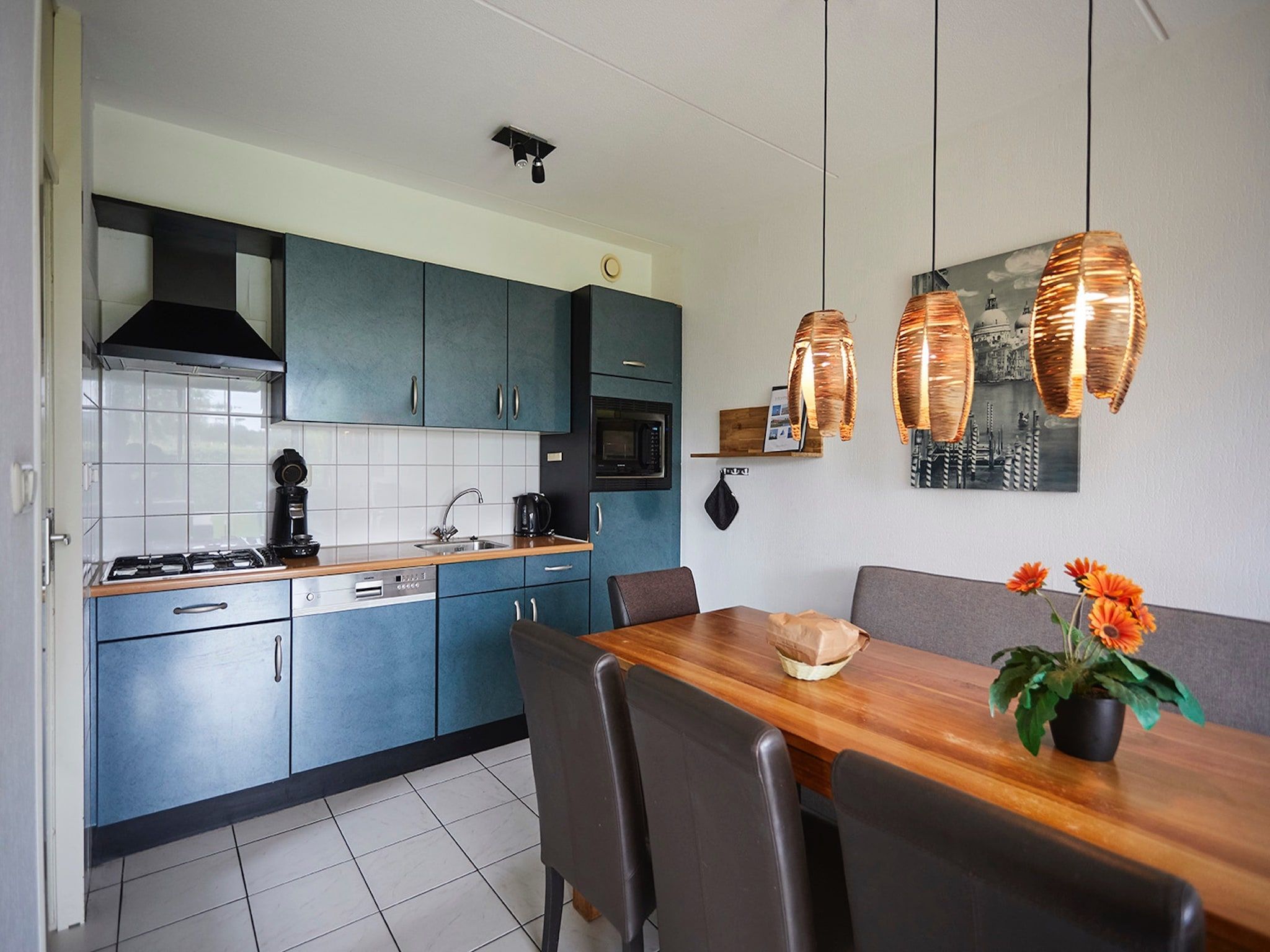 De keuken van Vakantiepark Hof van Zeeland  7 in Heinkenszand