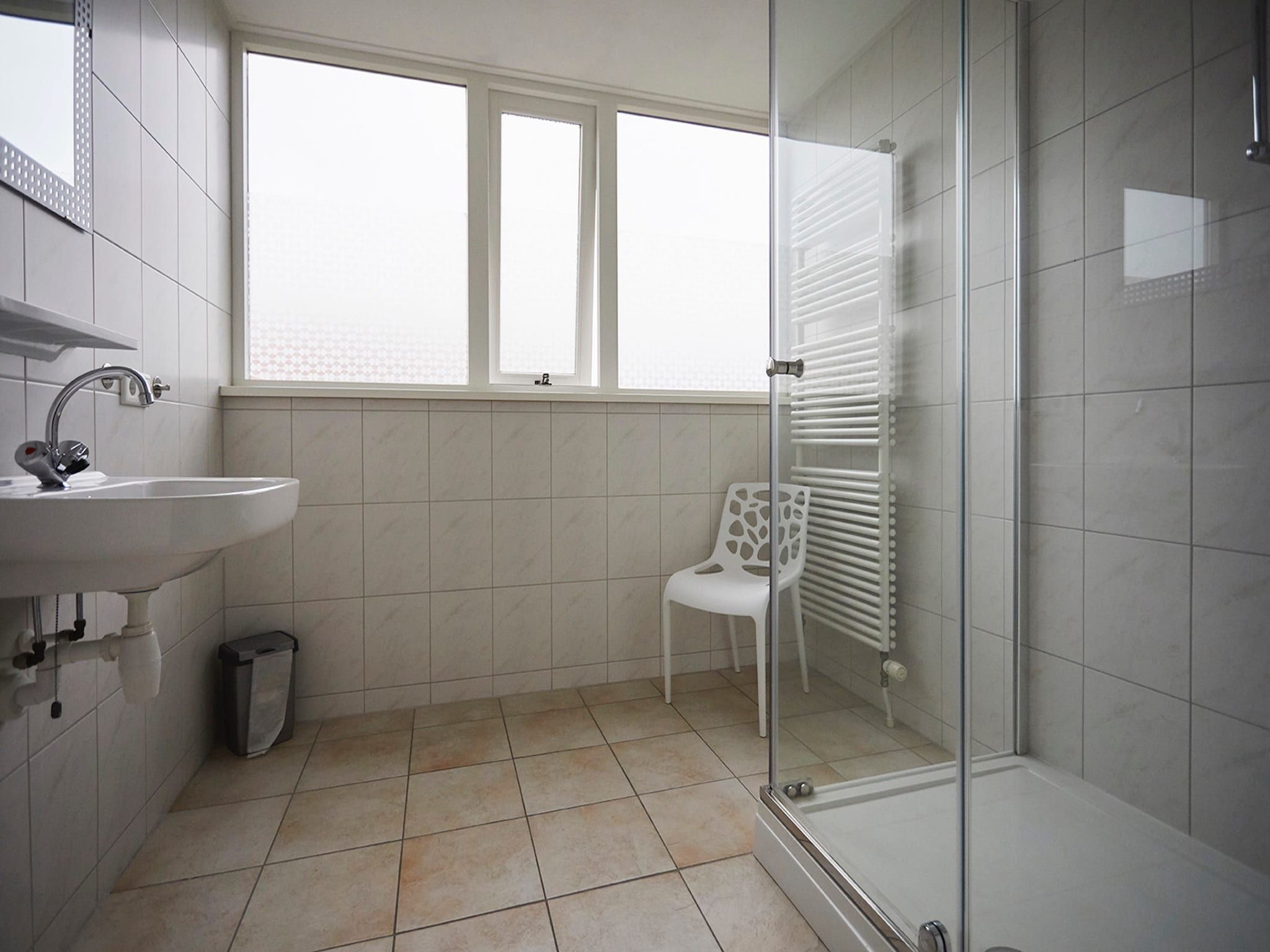 De badkamer van Vakantiepark Hof van Zeeland  8 in Heinkenszand