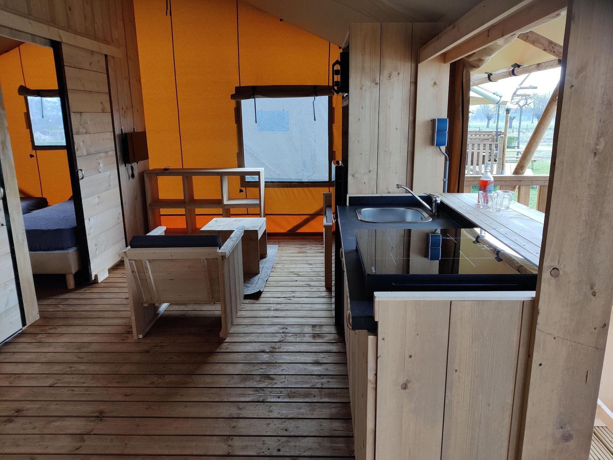 De keuken van Vakantiepark Eigen Wijze 10 in Bant