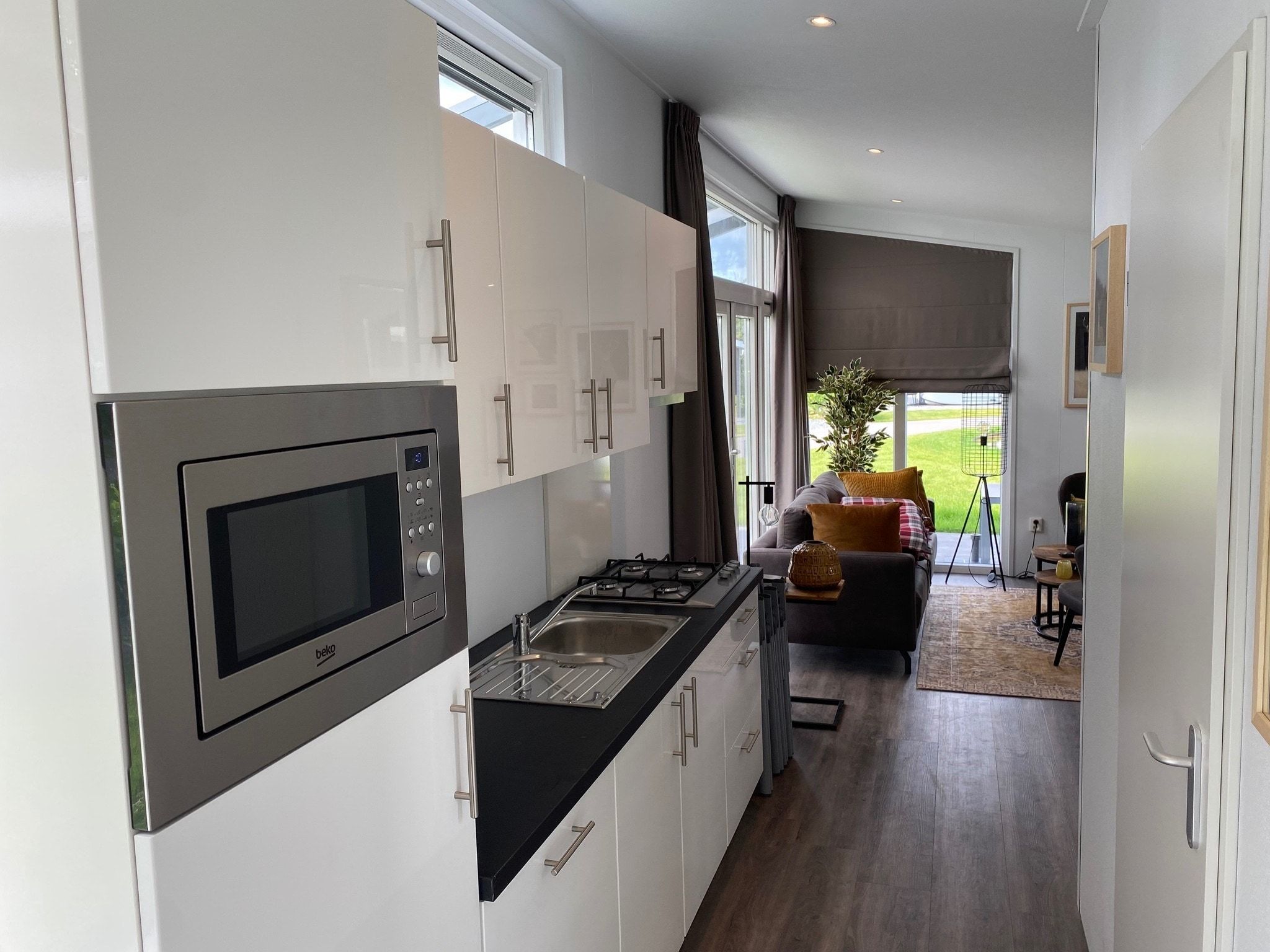 De keuken van Recreatiepark Rhederlaagse Meren 14 in Lathum