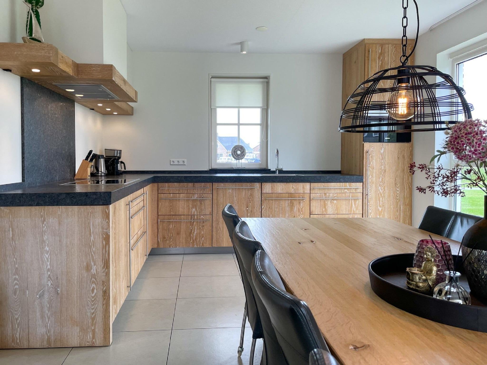 De keuken van Friese Meren Villa's 18 in Delfstrahuizen