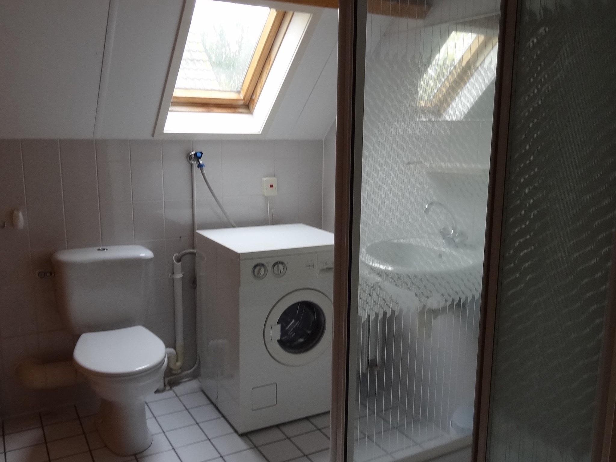 De badkamer van Villapark De Oesterbaai 15 in Wemeldinge