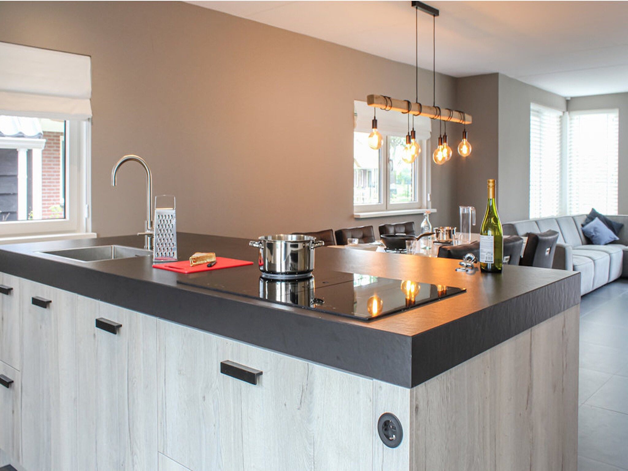 De keuken van Recreatiepark Idskenhuizen 1 in Idskenhuizen