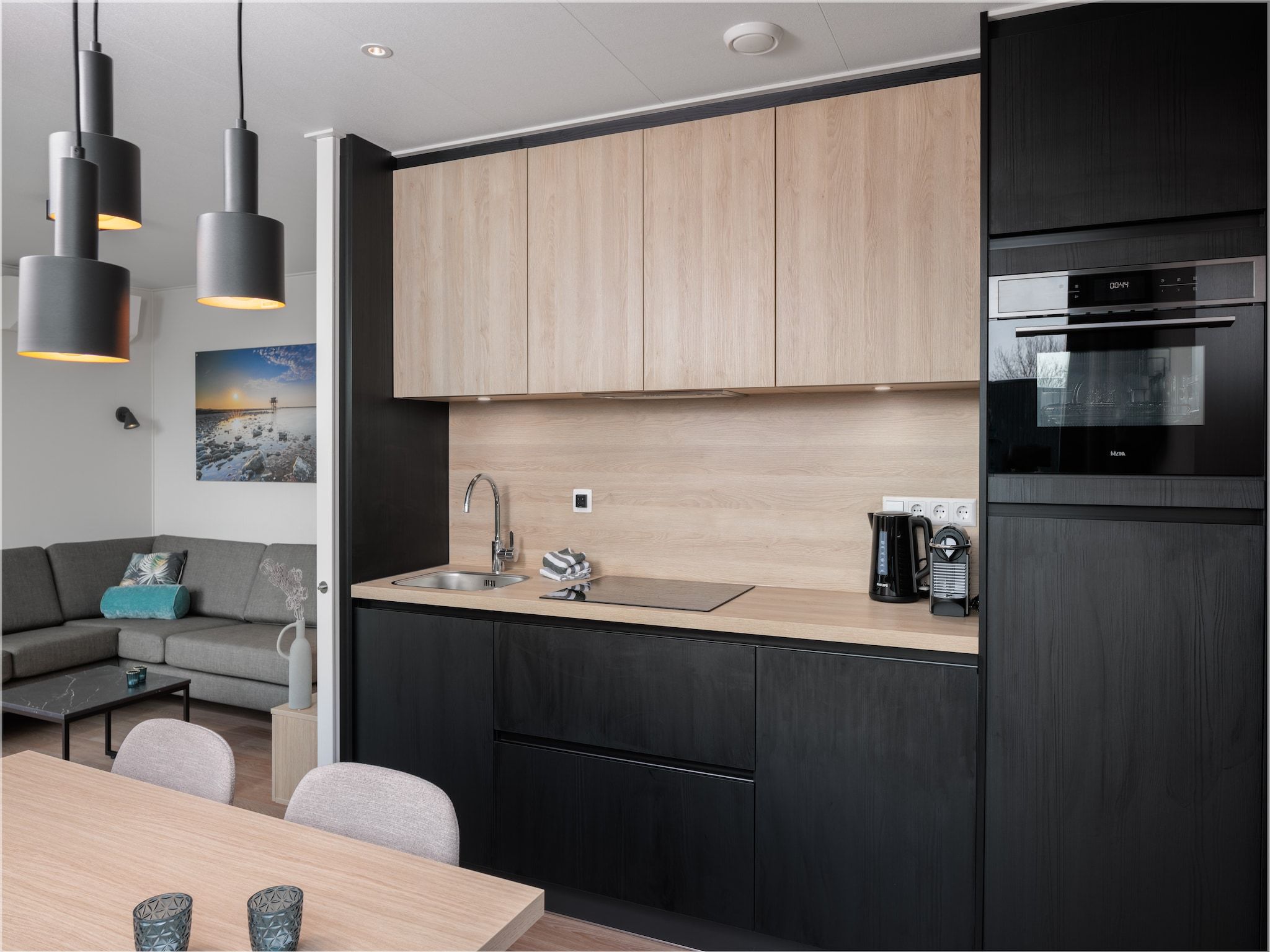 De keuken van Beach Resort Brouwersdam 2 in Scharendijke