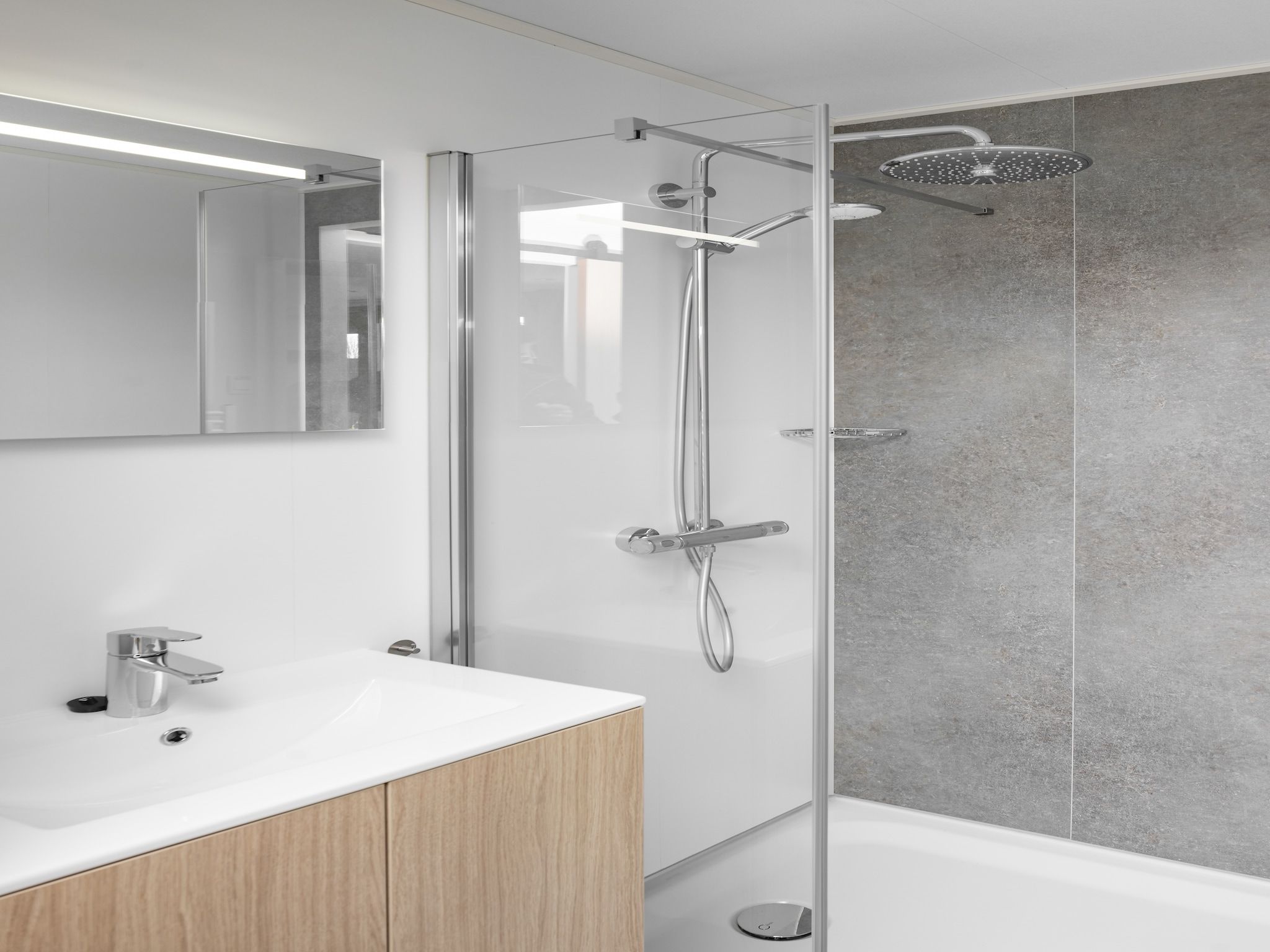 De badkamer van Beach Resort Brouwersdam 3 in Scharendijke