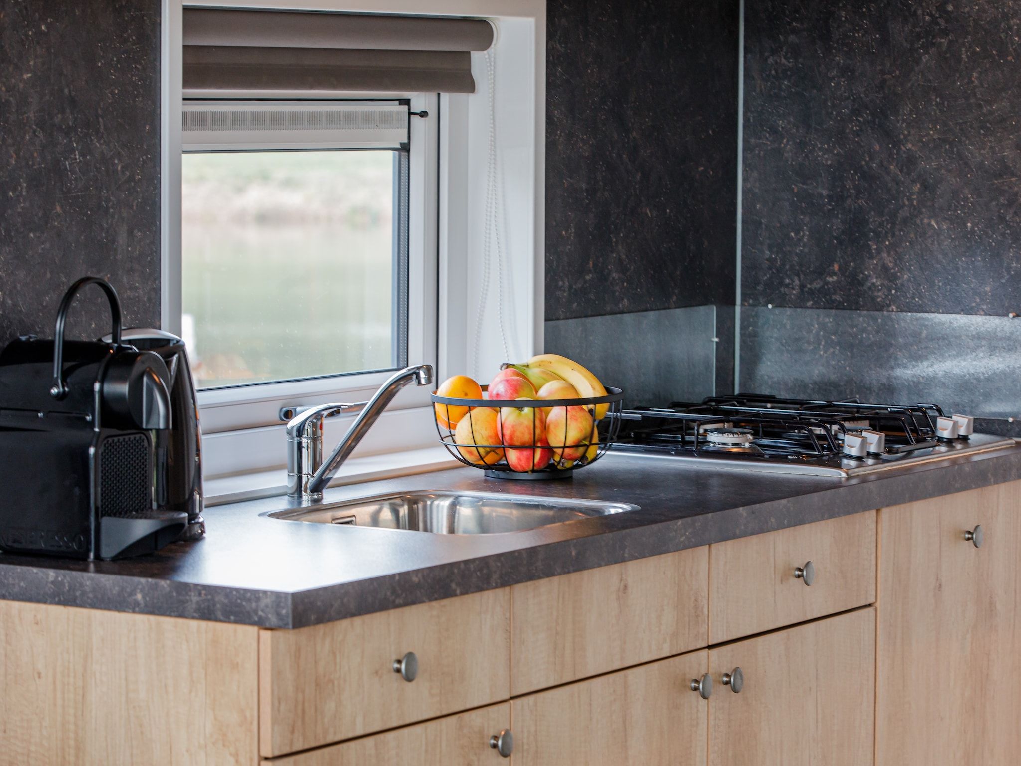 De keuken van Vakantiepark Leukermeer 9 in Well