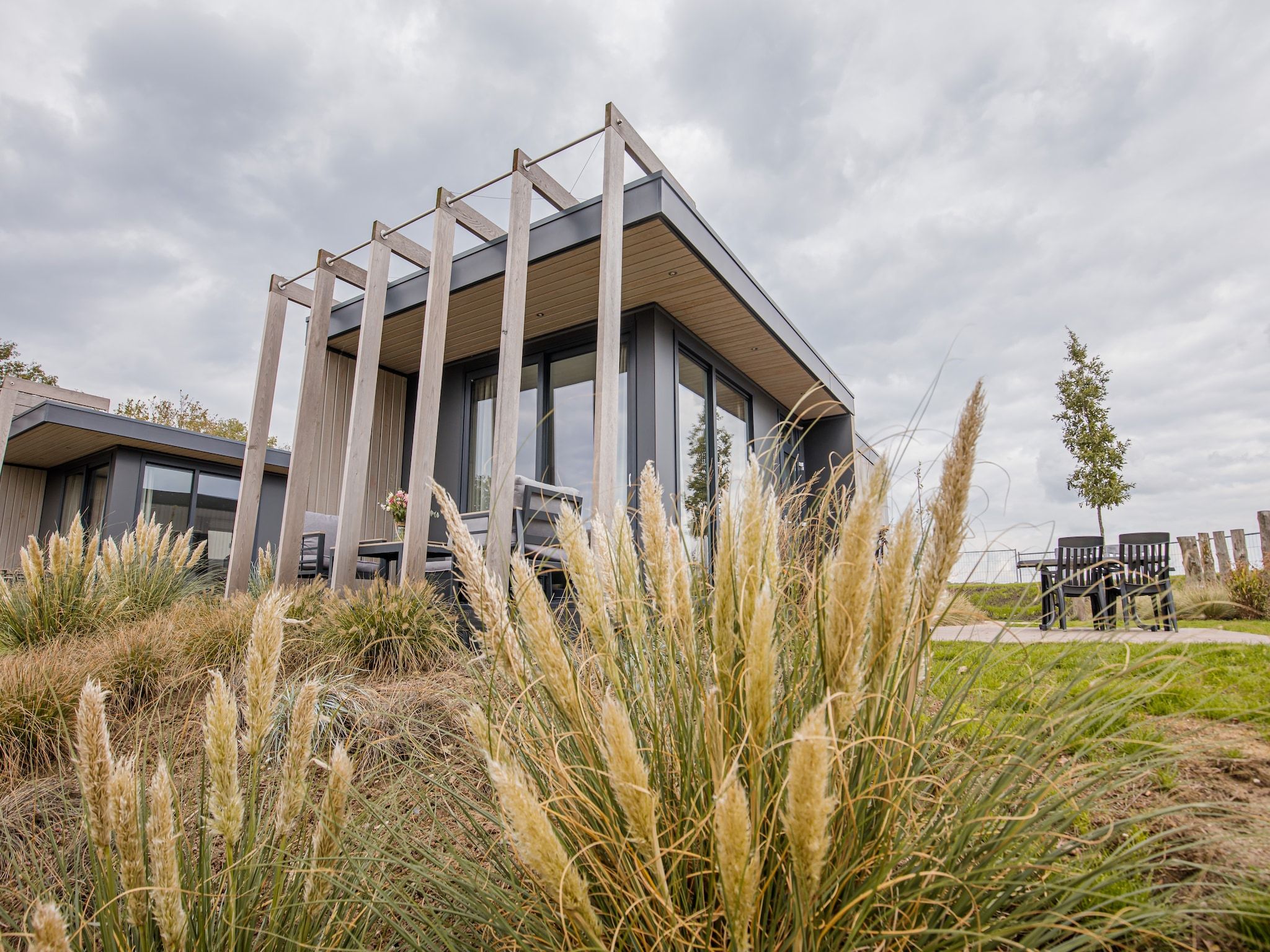 De buitenkant van Vakantiepark Leukermeer 10 in Well