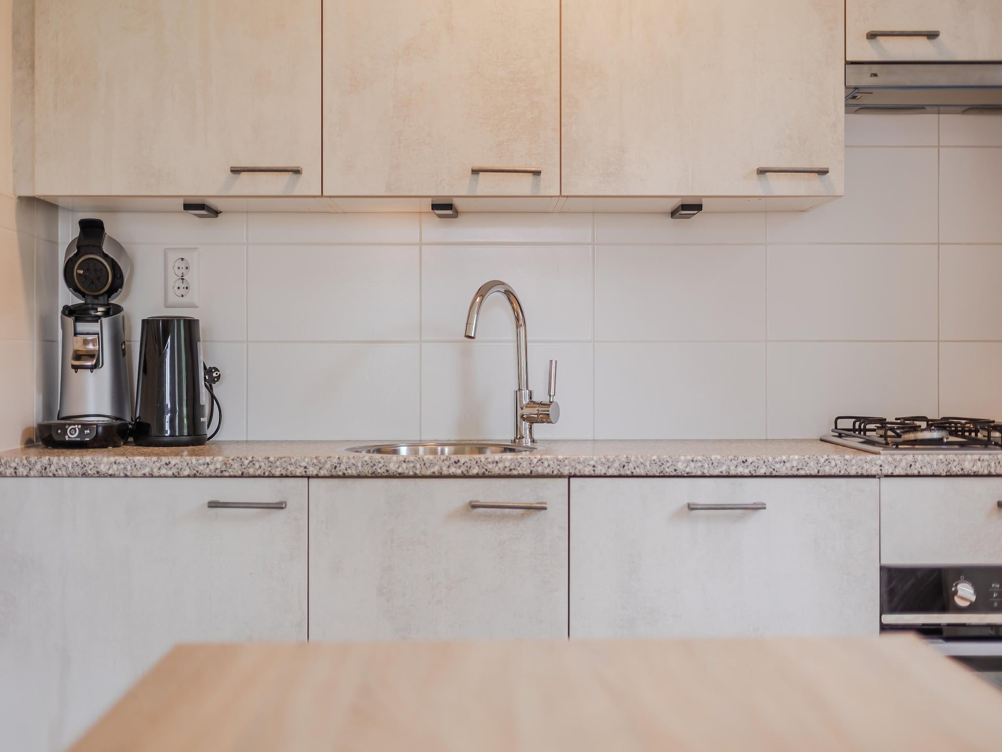 De keuken van Noordzee Residence Cadzand-Bad 25 in Cadzand-Bad
