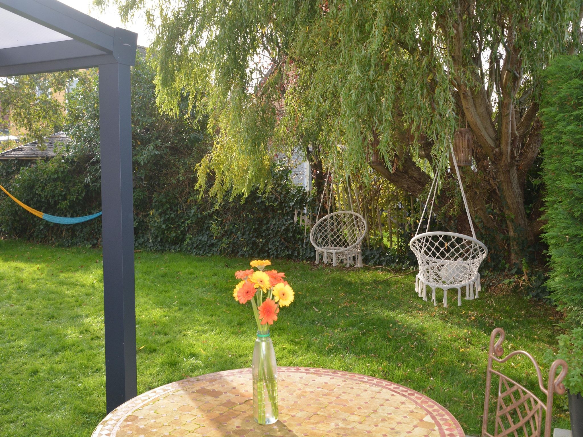 De eetkamer van Villapark De Oesterbaai 110 in Wemeldinge