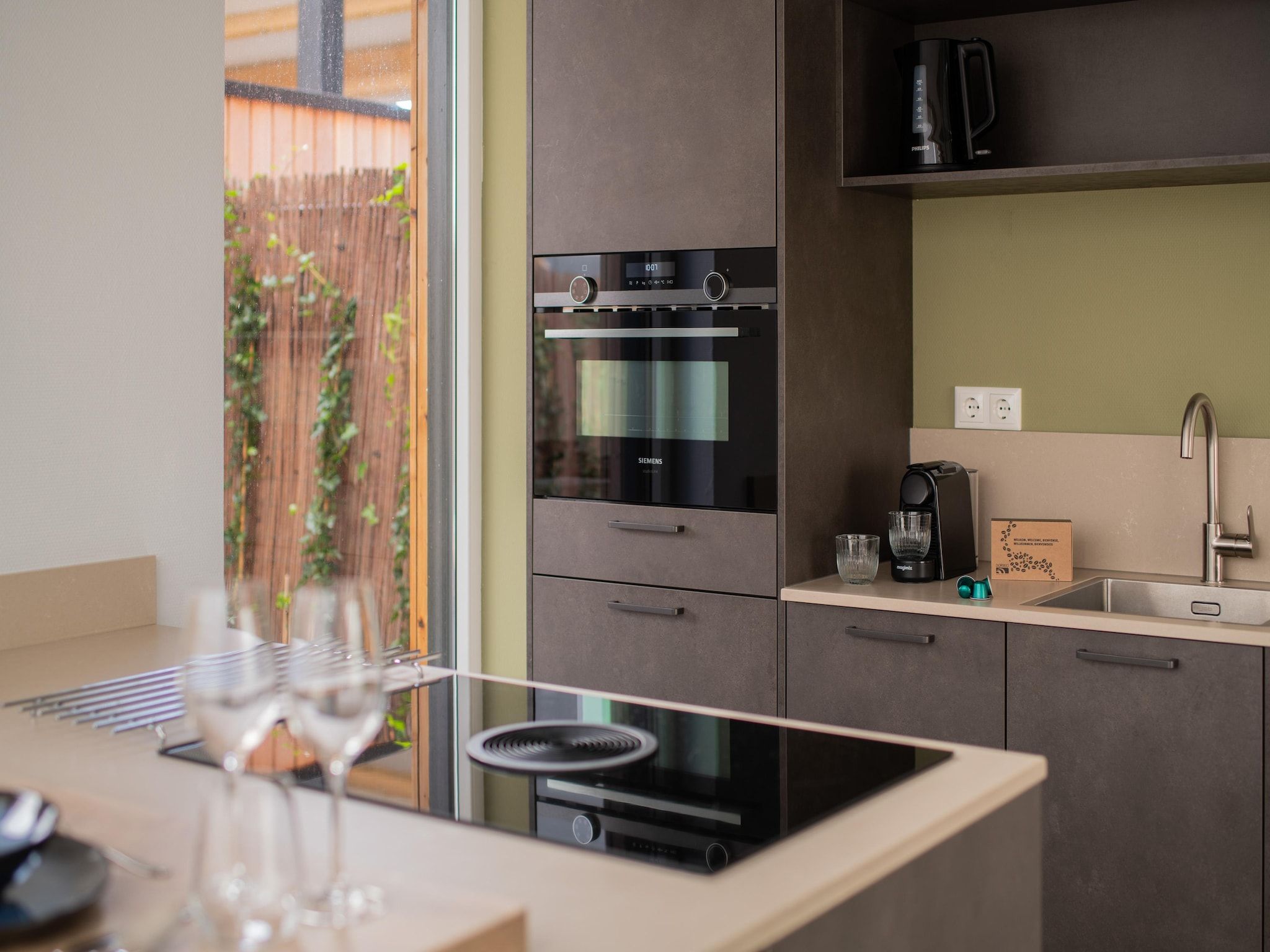 De keuken van Resort Nieuwvliet-Bad 5 in Nieuwvliet