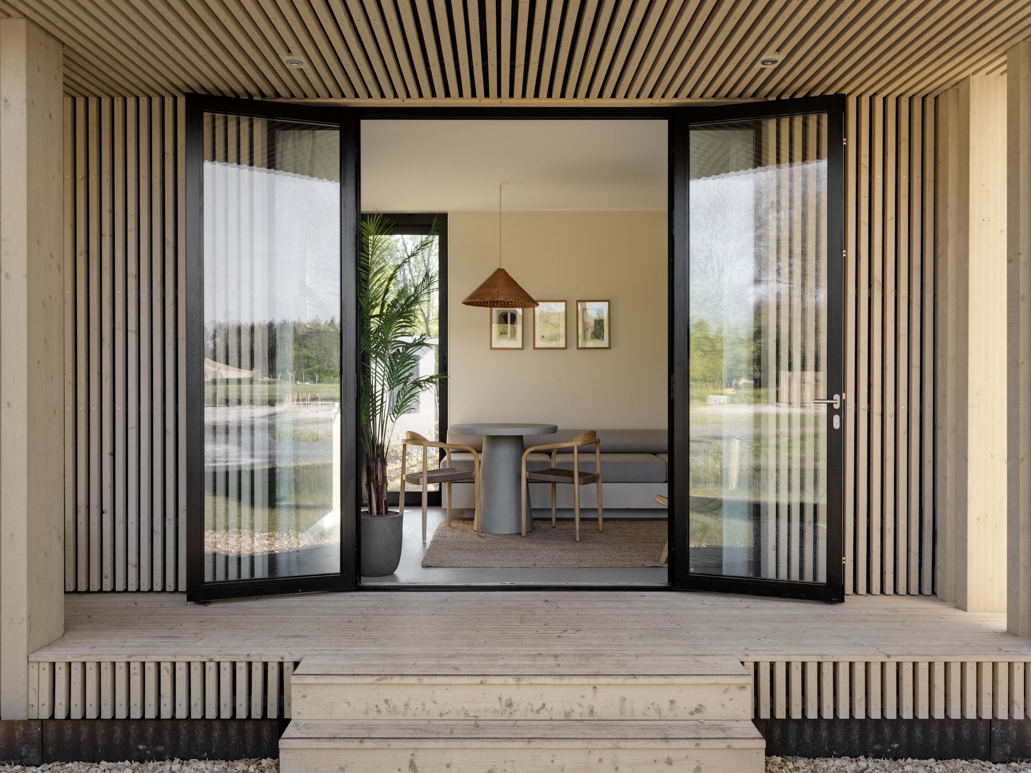 De buitenkant van Resort de Parel 5 in Zeewolde