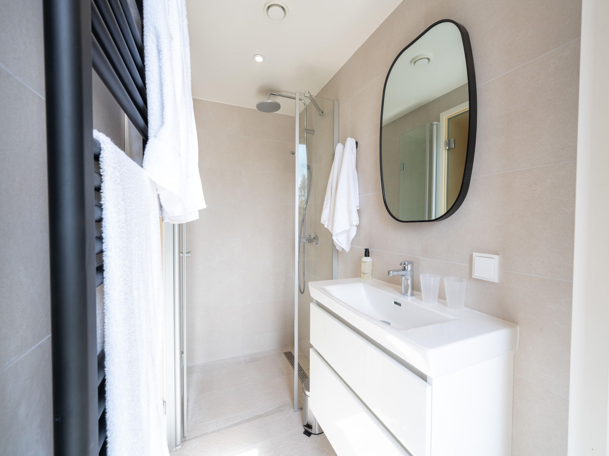 De badkamer van Resort de Parel 9 in Zeewolde