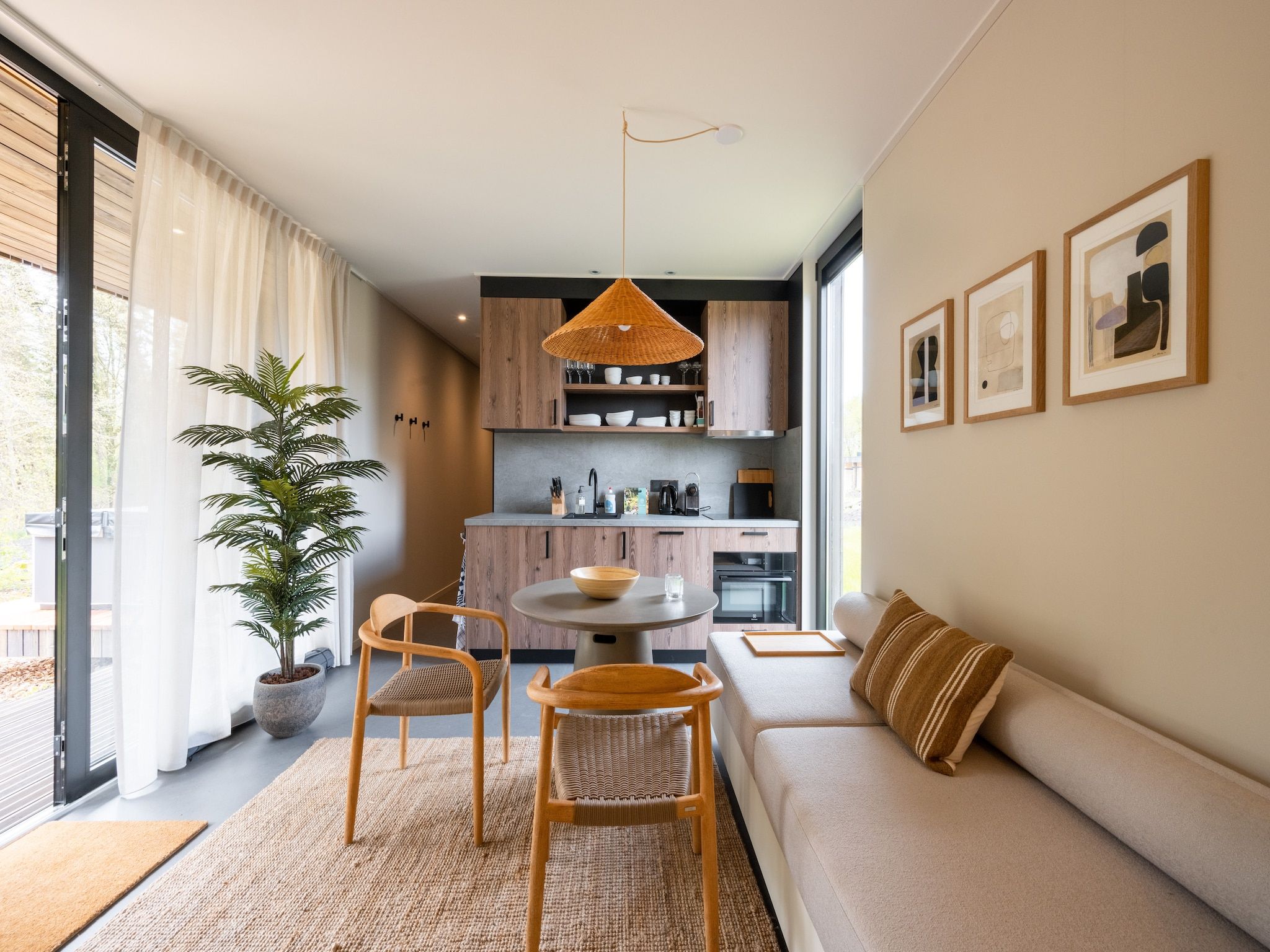 De woonkamer van Resort de Parel 13 in Zeewolde