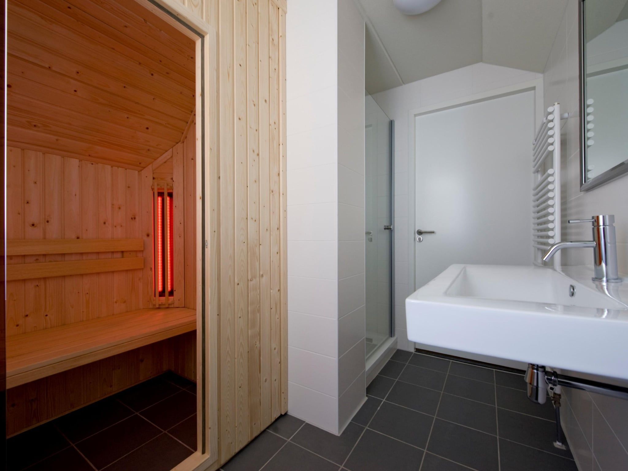 De badkamer van Noordzee Résidence Cadzand-Bad 9 in Cadzand-Bad