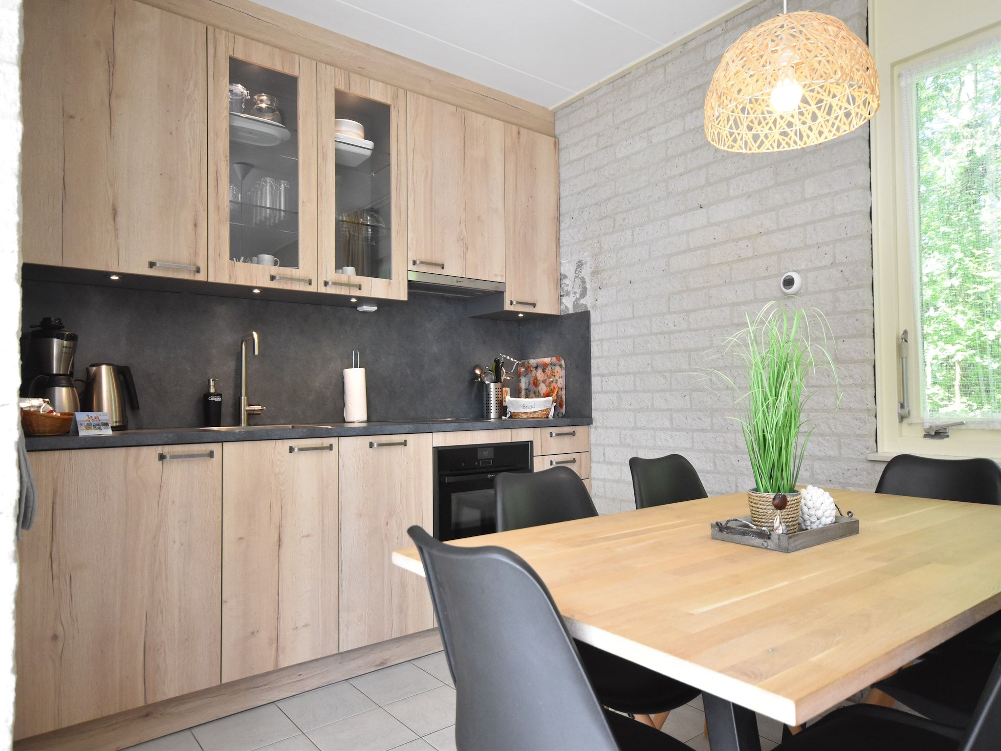 De keuken van Bungalowpark Campanula 3 in St. Maartenszee