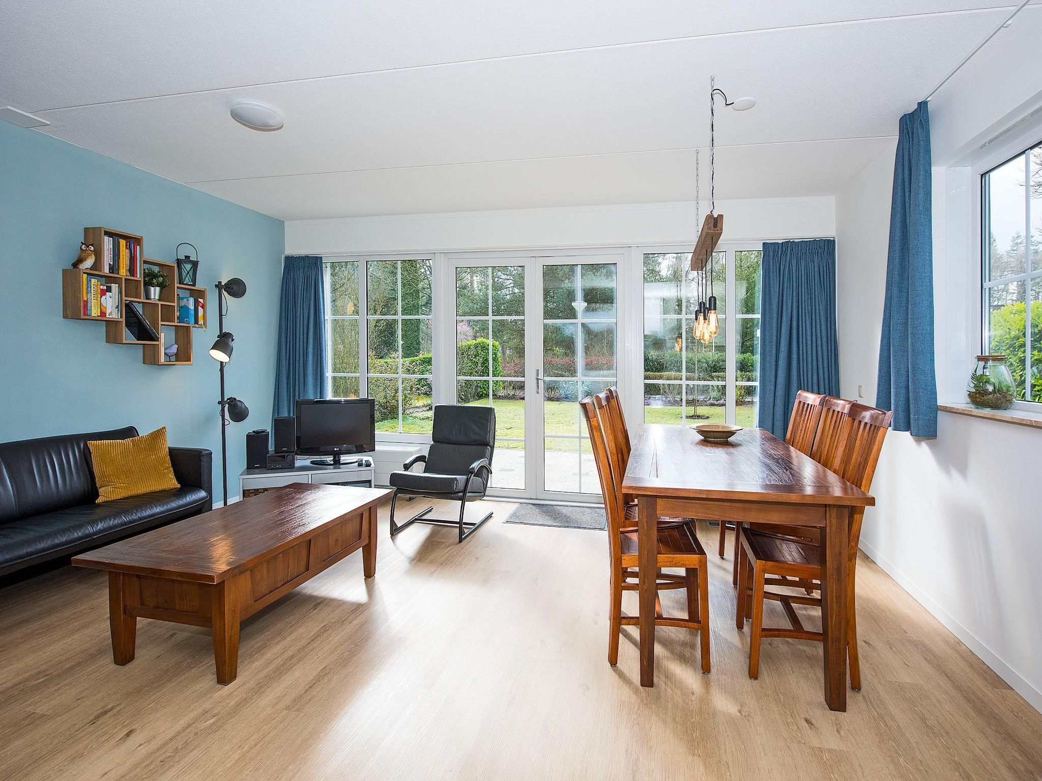 De woonkamer van Vakantiepark Hellendoorn 4 in Hellendoorn