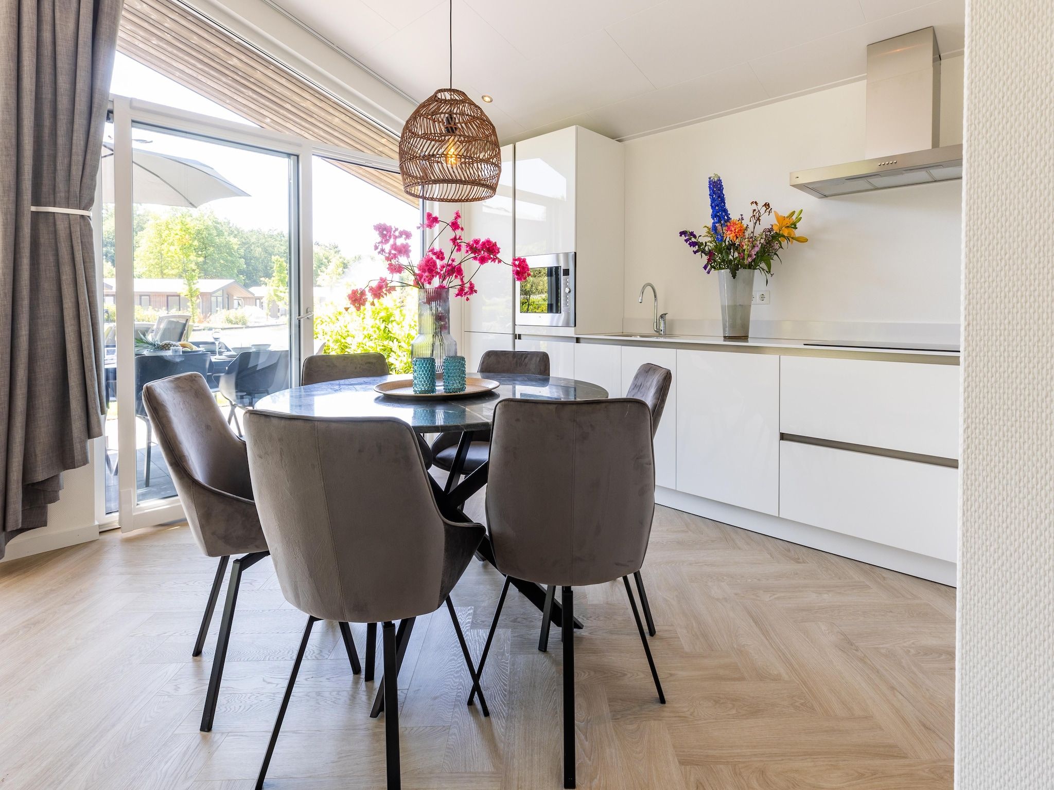 De keuken van Vakantiepark Molenvelden 8 in Veldhoven