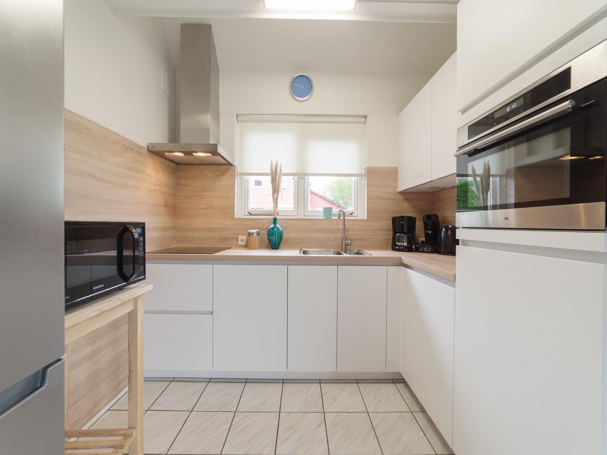 De keuken van Villapark De Oesterbaai 6 in Wemeldinge